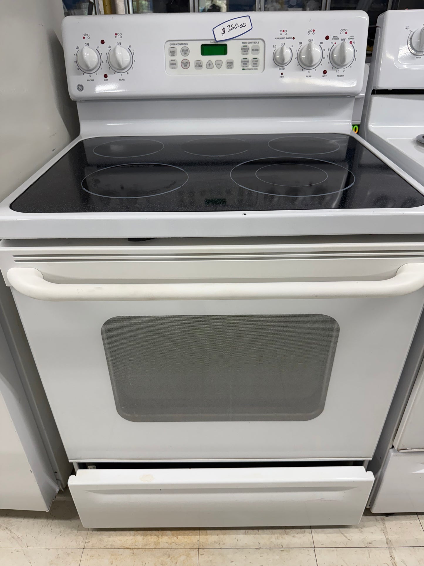 General Electric (GE) Flat Top Stove White NEW